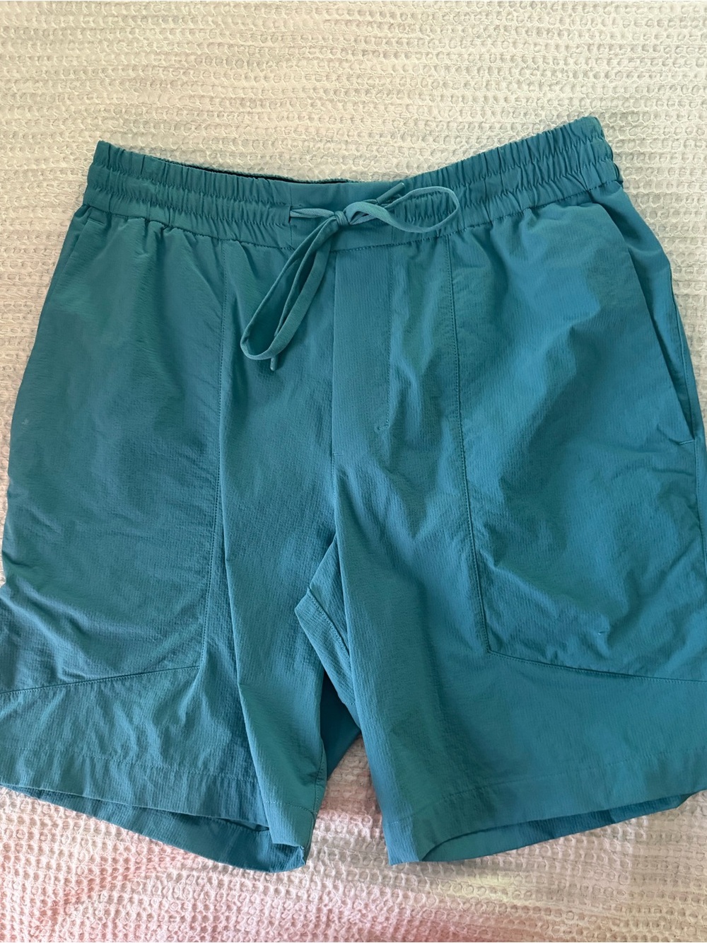 Men's Lululemon Teal Drawstring Active Shorts